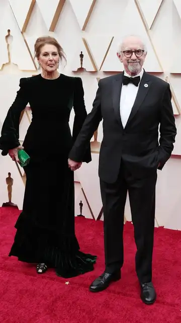 Jonathan Pryce y Kate Fahy Jonathan Pryce y Kate Fahy