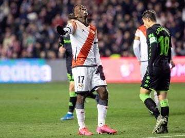 Advíncula, durante un partido con el Rayo Advíncula, durante un partido con el Rayo