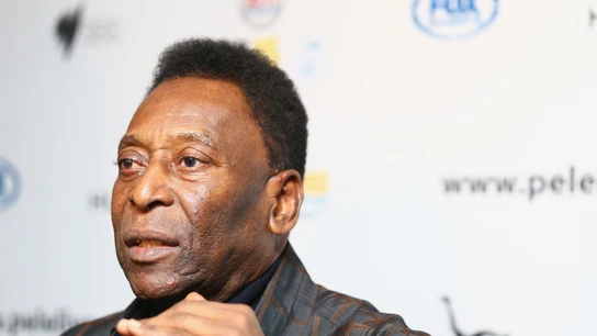 Pelé. Pelé.