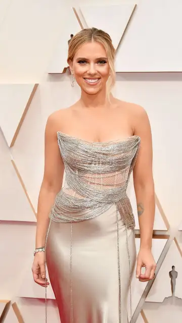 Scarlett Johansson en la alfombra roja de los Oscar 2020 Scarlett Johansson en la alfombra roja de los Oscar 2020