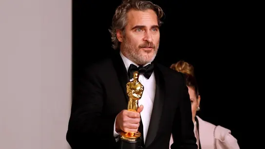 Joaquin Phoenix en los Oscar 2020 Joaquin Phoenix en los Oscar 2020