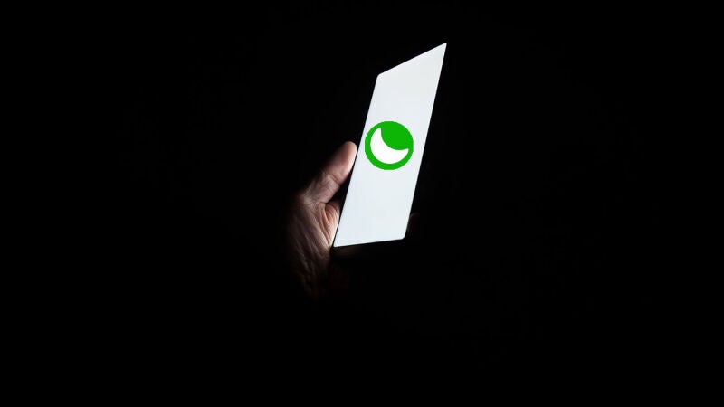 Cómo activar el modo oscuro en tu móvil con Android 10