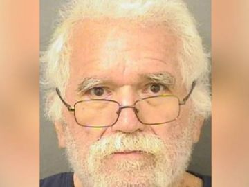 Sandy Hawkins, el hombre indultado tras robar un banco Sandy Hawkins, el hombre indultado tras robar un banco