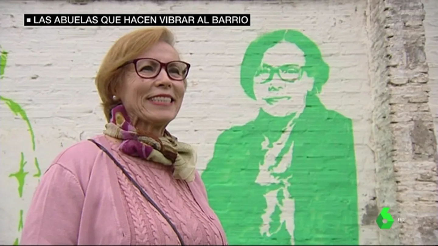 Magdalena, una de las abuelas retratas en los muros de un barrio sevillano Magdalena, una de las abuelas retratas en los muros de un barrio sevillano