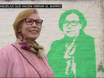 Magdalena, una de las abuelas retratas en los muros de un barrio sevillano Magdalena, una de las abuelas retratas en los muros de un barrio sevillano