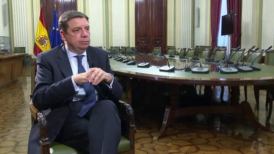 El plan del ministro Luis Planas para solucionar el problema de los agricultores en España: "Hay que reequilibrar la cadena" El plan del ministro Luis Planas para solucionar el problema de los agricultores en España: "Hay que reequilibrar la cadena"