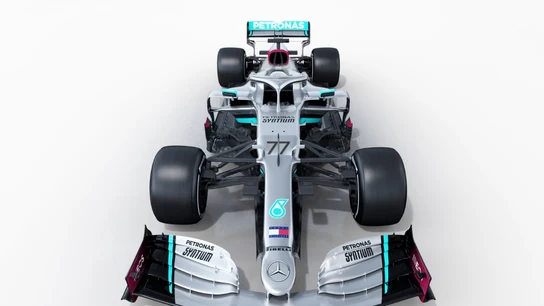 El nuevo Mercedes. El nuevo Mercedes.