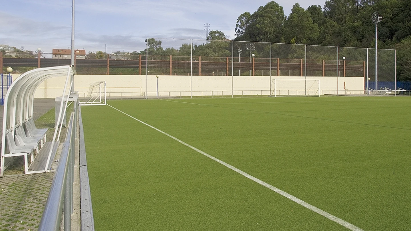 Complejo Deportivo La Toba Complejo Deportivo La Toba