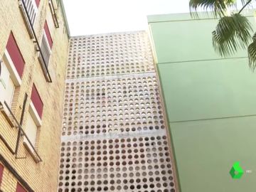 Muere un hombre de 26 años tras precipitarse de un edificio en Dos Hermanas (Sevilla) Muere un hombre de 26 años tras precipitarse de un edificio en Dos Hermanas (Sevilla)