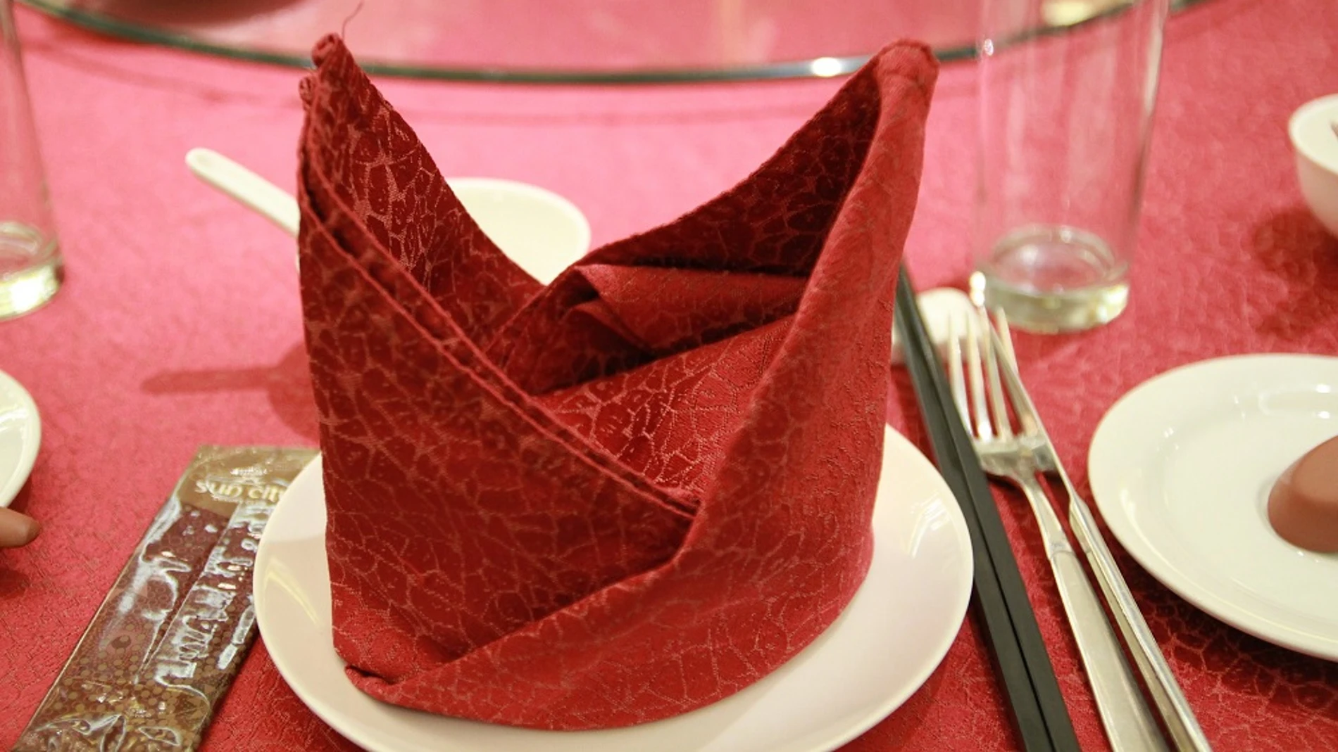 Imagen de archivo de una mesa de un restaurante chino