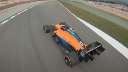 El McLaren MCL35, a vista de dron