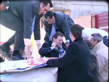 El accidente de helicóptero que casi les cuesta la vida a Mariano Rajoy y Esperanza Aguirre El accidente de helicóptero que casi les cuesta la vida a Mariano Rajoy y Esperanza Aguirre