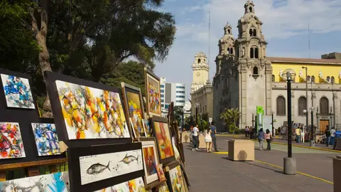 Parque Central de Miraflores Parque Central de Miraflores