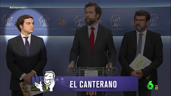 Los "palmeros": así es "el cuadro flamenco" que roba el protagonismo a todos los políticos en rueda de prensa Los "palmeros": así es "el cuadro flamenco" que roba el protagonismo a todos los políticos en rueda de prensa