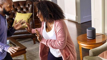 Altavoz Echo de Amazon con Alexa