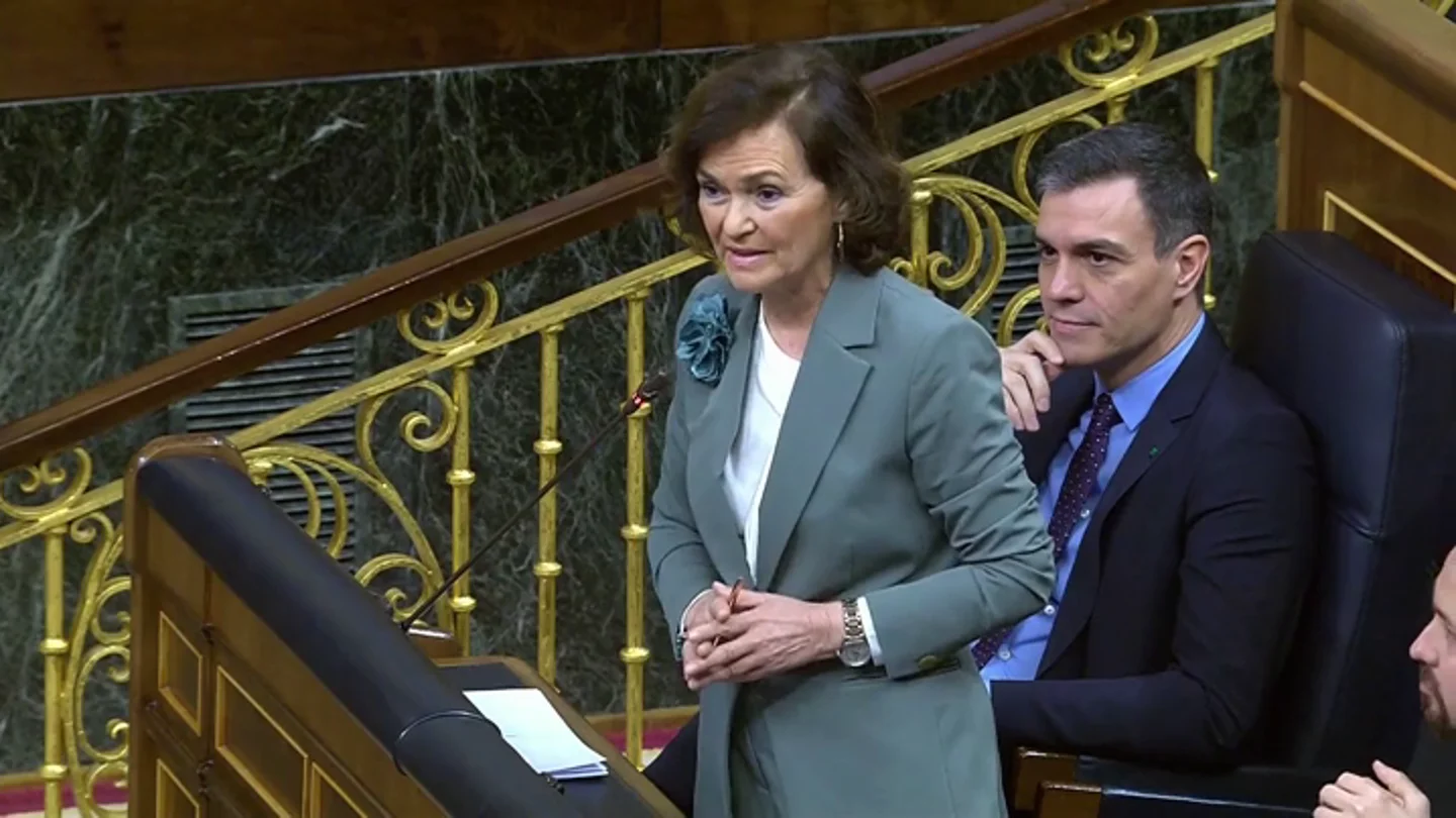 Carmen Calvo responde a Ignacio Garriga (Vox): "Usted no ha hecho una pregunta, quería una palanca para lanzar su mitin" Carmen Calvo responde a Ignacio Garriga (Vox): "Usted no ha hecho una pregunta, quería una palanca para lanzar su mitin"