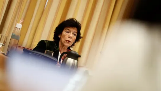 Isabel Celaá comparece en la Comisión de Educación Isabel Celaá comparece en la Comisión de Educación