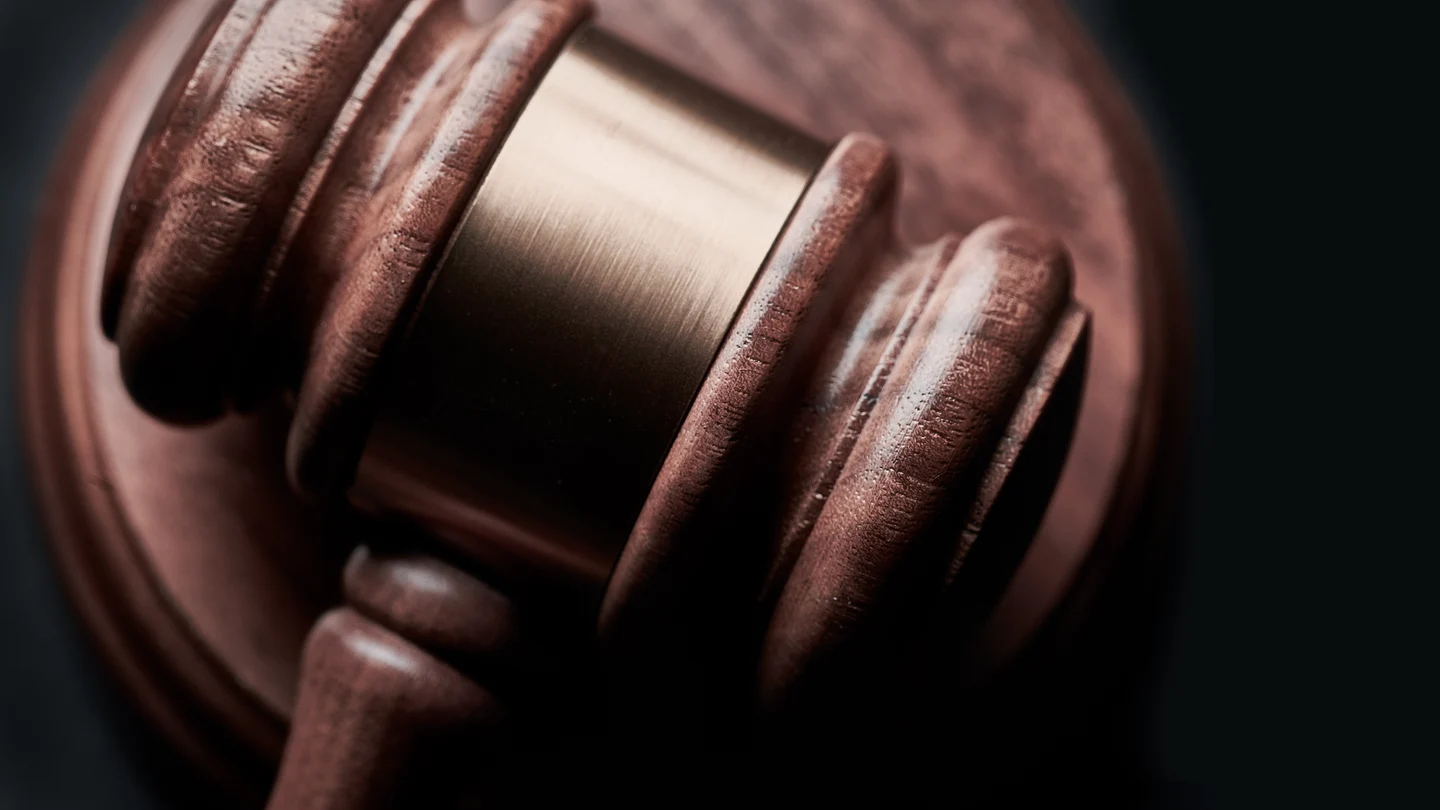 Justicia. Justicia: derecho, virtud, razón y equidad