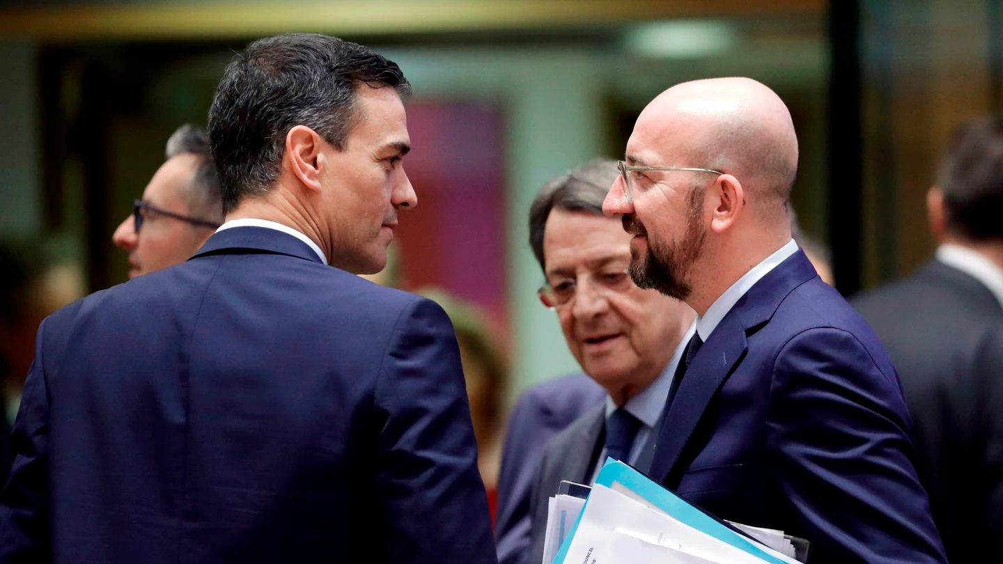 Pedro Sánchez con Charles Michel en una foto de archivo Pedro Sánchez con Charles Michel en una foto de archivo