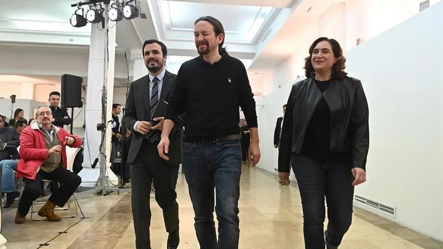 Alberto Garzón, Pablo Iglesias y Ada Colau en la reunión confederal de Unidas Podemos