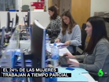 Las mujeres cobran menos, trabajan más a tiempo parcial y acceden a menos puestos directos, los principales problemas de la brecha de género Las mujeres cobran menos, trabajan más a tiempo parcial y acceden a menos puestos directos, los principales problemas de la brecha de género