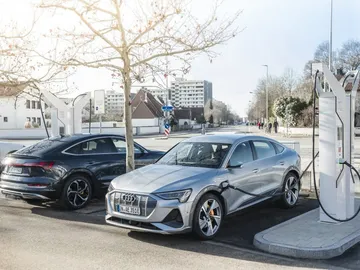 Audi construirá más de 4.500 puntos de recarga en sus aparcamientos Audi construirá más de 4.500 puntos de recarga en sus aparcamientos