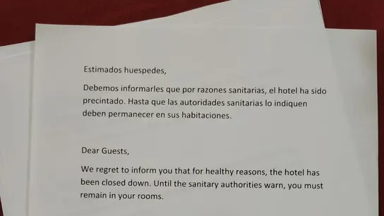 La hoja que han recibido los clientes del hotel puestos en cuarentena en Tenerife La hoja que han recibido los clientes del hotel puestos en cuarentena en Tenerife