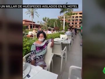 Mil personas en cuarentena en el hotel de Tenerife en el que se alojó el turista italiano con coronavirus Mil personas en cuarentena en el hotel de Tenerife en el que se alojó el turista italiano con coronavirus