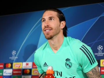 Sergio Ramos durante la rueda de prensa previa al enfrentamiento contra el Manchester City Sergio Ramos durante la rueda de prensa previa al enfrentamiento contra el Manchester City