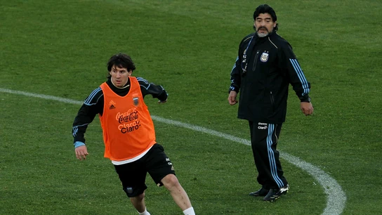 Messi y Maradona en el mundial de 2010 Messi y Maradona en el mundial de 2010