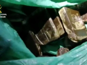 Desarticulado un clan que traficaba con droga y tabaco de contrabando en Cádiz Desarticulado un clan que traficaba con droga y tabaco de contrabando en Cádiz
