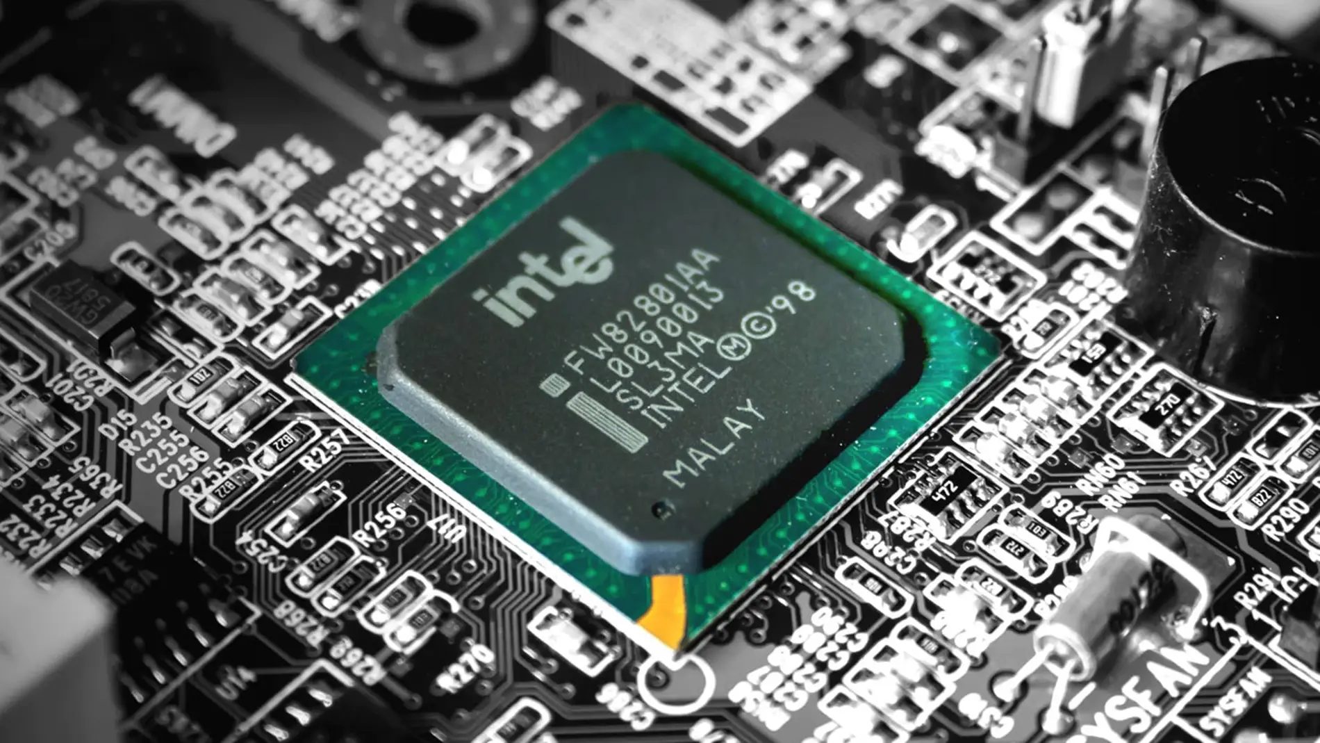Detectan un fallo de seguridad en chips Intel