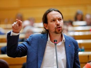 Pablo Iglesias, durante una sesión de control al gobierno en el Senado Pablo Iglesias, durante una sesión de control al gobierno en el Senado