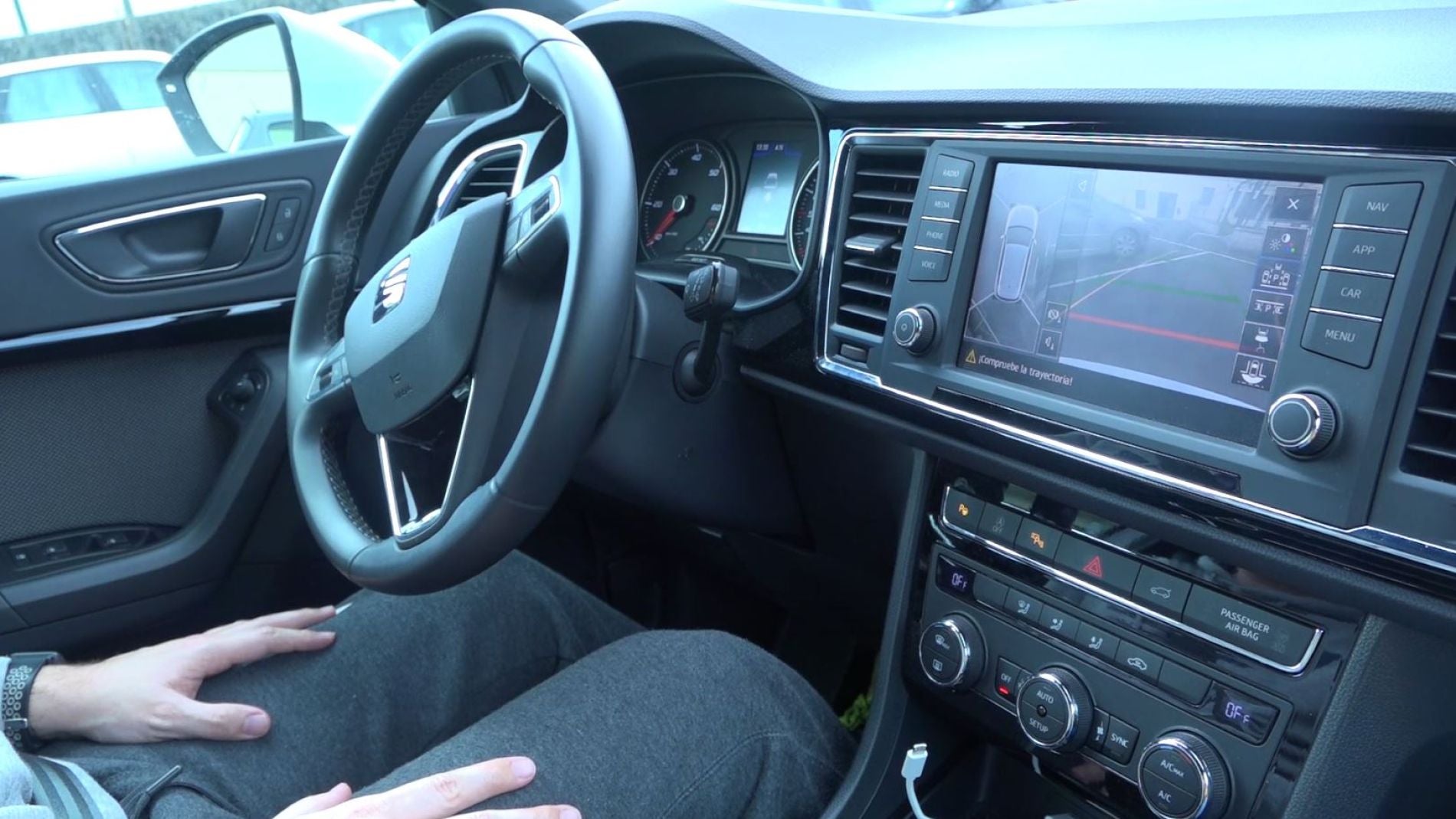 Asistente de aparcamiento