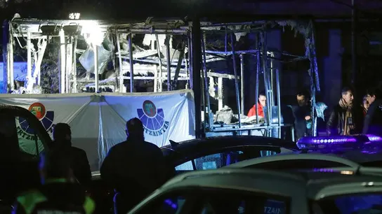 Imagen de la churrería móvil calcinada tras el incendio. Imagen de la churrería móvil calcinada tras el incendio.