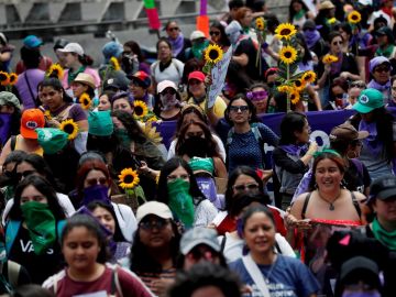 Miles de mujeres participan en la marcha del Día Internacional de la mujer en Guatemala Miles de mujeres participan en la marcha del Día Internacional de la mujer en Guatemala
