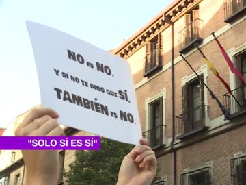 Imagen de una pancarta de 'No es no' Imagen de una pancarta de 'No es no'