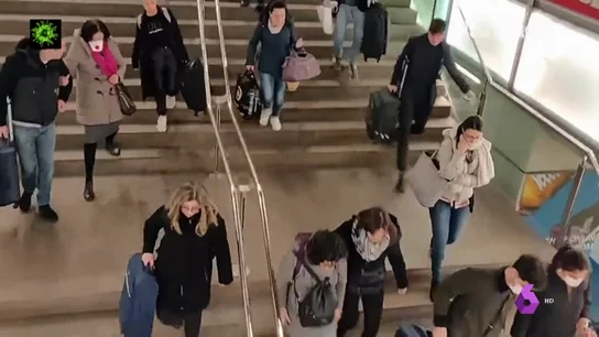 Estampida para salir en tren de Milán ante el plan del gobierno italiano para aislar el norte de Italia por el coronavirus Estampida para salir en tren de Milán ante el plan del gobierno italiano para aislar el norte de Italia por el coronavirus