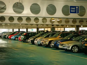 Coches en parking Coches en parking