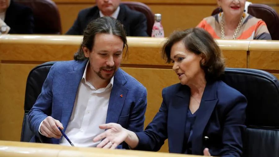 Pablo Iglesias y Carmen Calvo en el Congreso