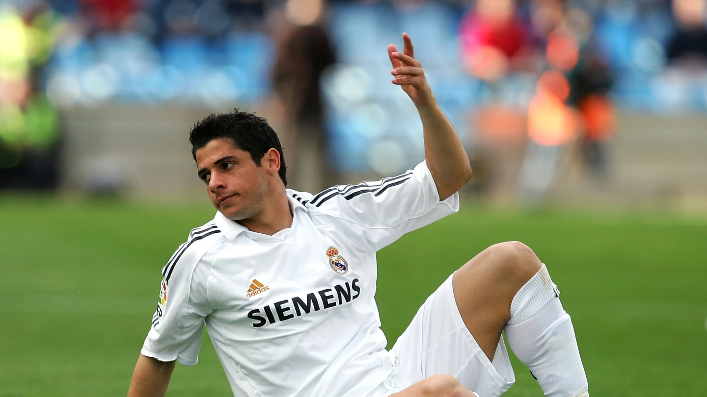 Cicinho. Cicinho.