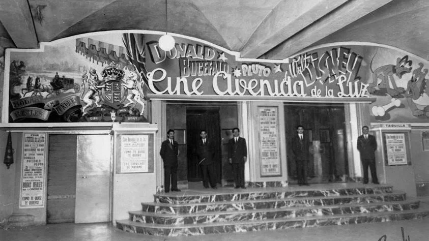 Cine Avenida de la Luz, Barcelona (1943) Cine Avenida de la Luz, Barcelona (1943)