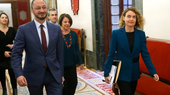La presidenta del Congreso, Meritxell Batet, acompañada del vicepresidente primero de la Mesa de la Cámara Baja, Alfonso Rodríguez de Celis La presidenta del Congreso, Meritxell Batet, acompañada del vicepresidente primero de la Mesa de la Cámara Baja, Alfonso Rodríguez de Celis