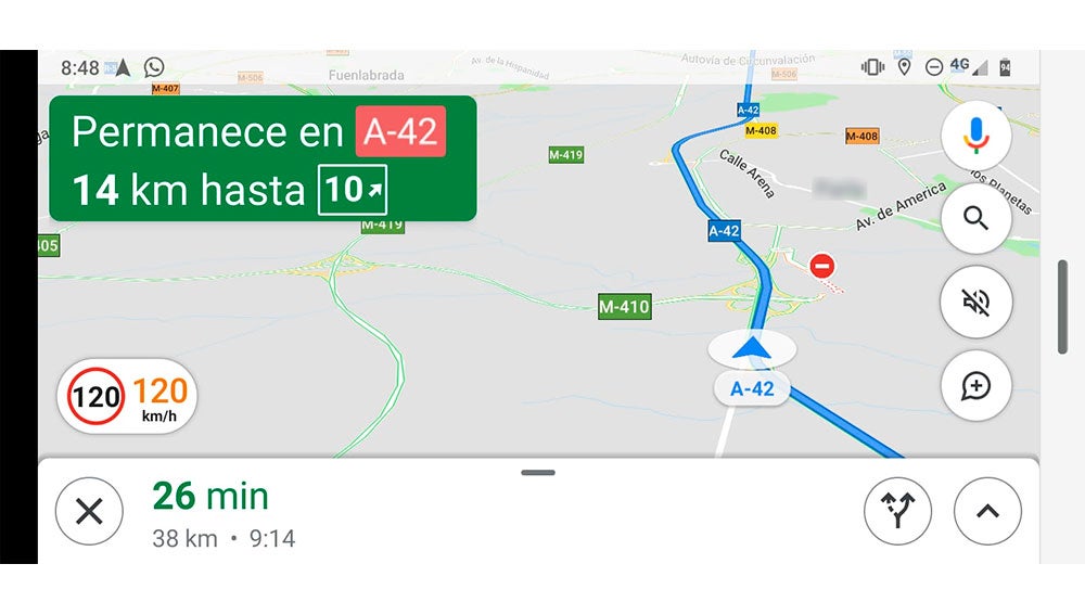 Aquí vamos a la velocidad de la vía, en naranja