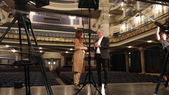 Mamen Mendizábal entrevista a Javier Sardà en Palo y astilla Palo y astilla