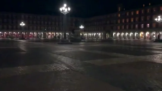 Madrid, desierta y sumida en el silencio: las impactantes imágenes de una ciudad aislada por el coronavirus Madrid, desierta y sumida en el silencio: las impactantes imágenes de una ciudad aislada por el coronavirus