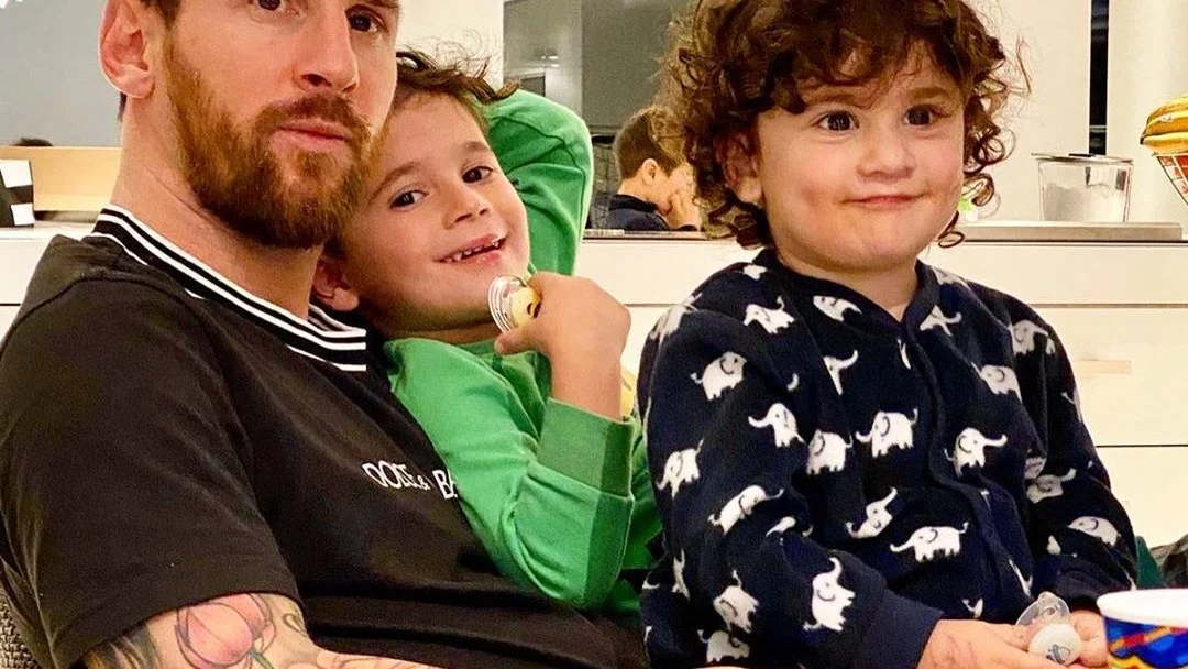 Lionel Messi, con sus hijos