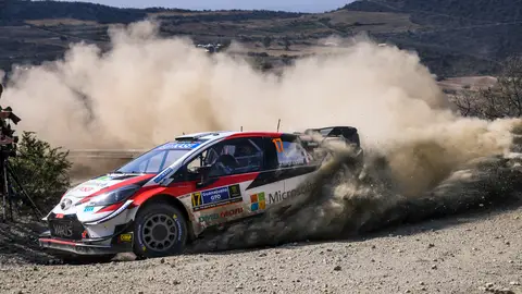 Sébastien Ogier es líder en México Sébastien Ogier es líder en México