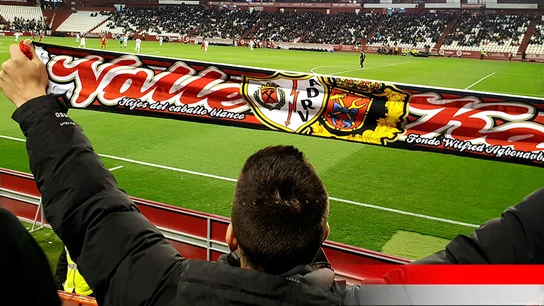 Un aficionado del Rayo Vallecano Un aficionado del Rayo Vallecano