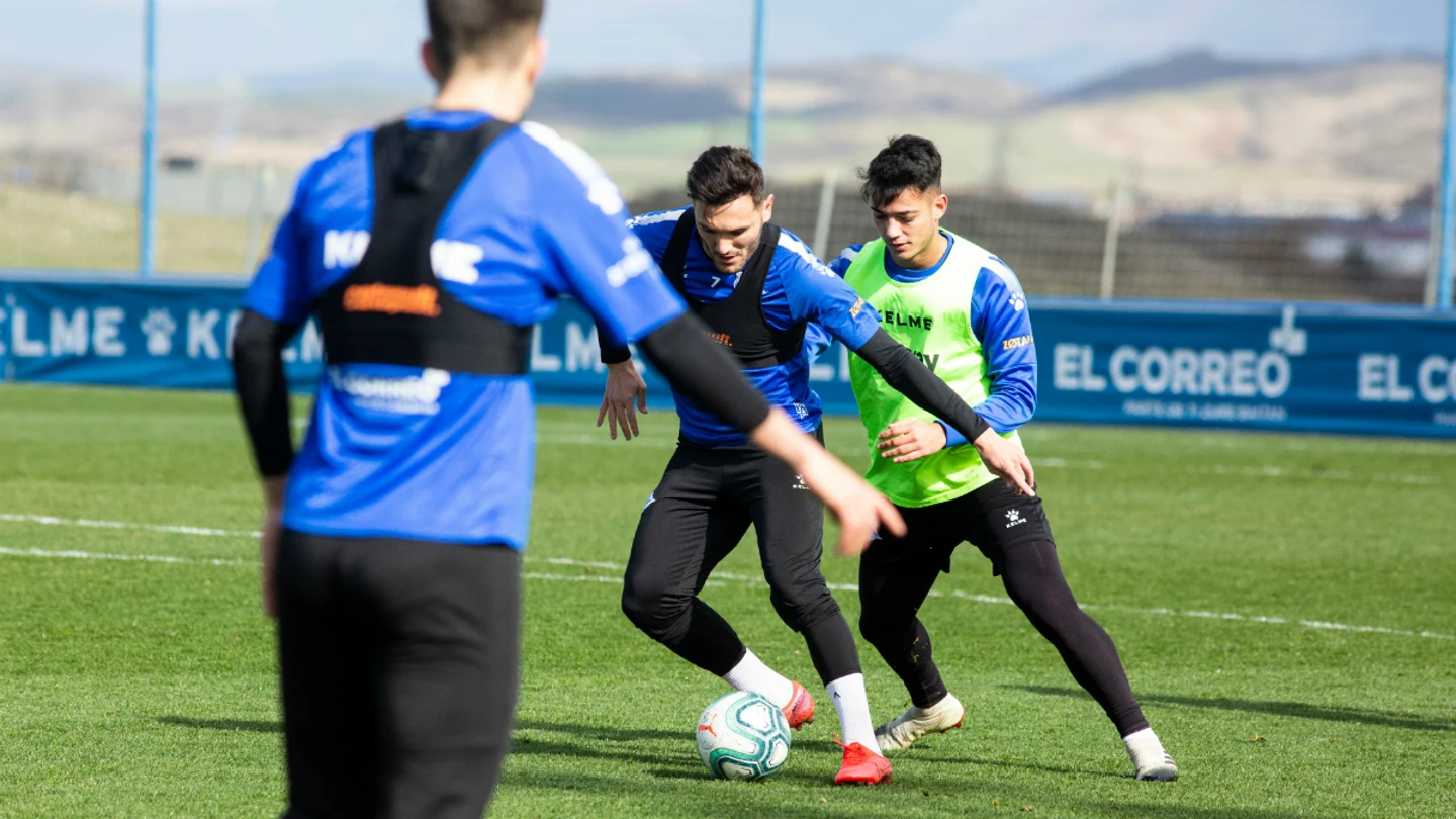 Lucas Pérez, en un entrenamiento Lucas Pérez, en un entrenamiento